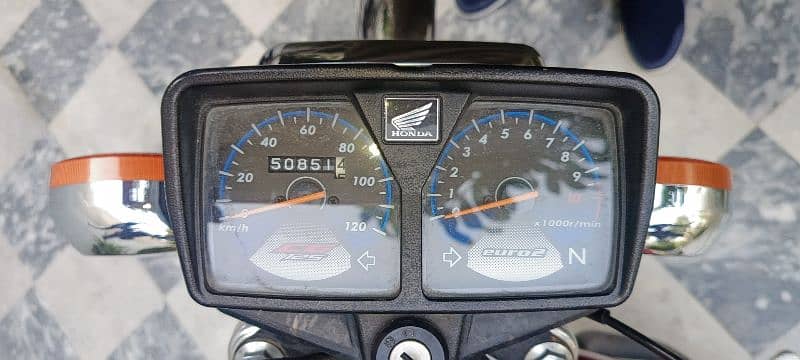 Honda 125 self start 4