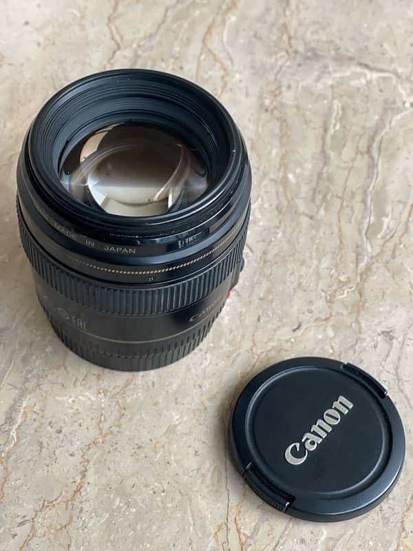 Canon lens 85mm1.8 for sale 1