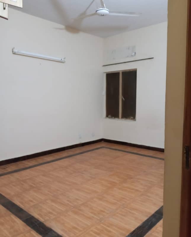 G-11/3 FGEHA C-Type First floor flat For Rent 5