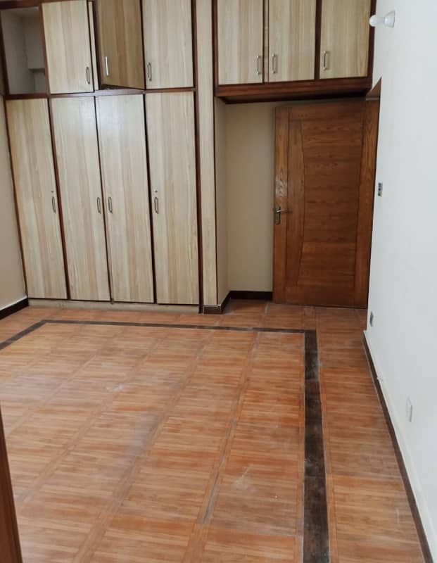 G-11/3 FGEHA C-Type First floor flat For Rent 7