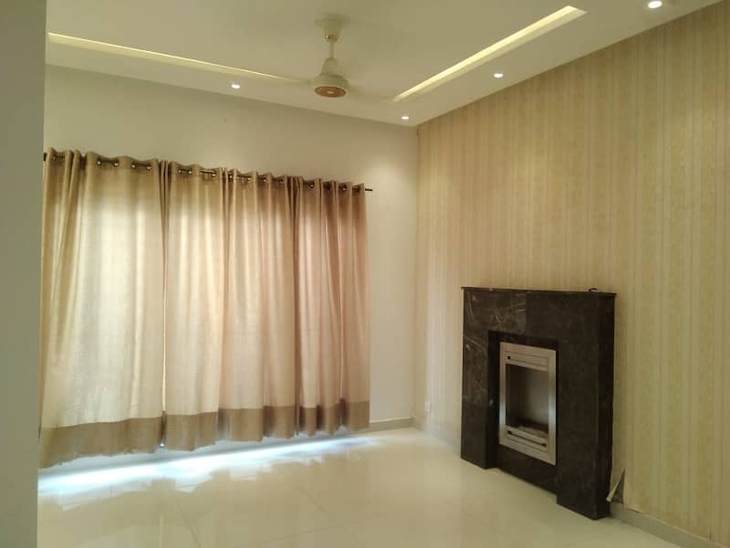 5 Marla Full House 3 Bed Attach Washroom Tv Lounge Drawing Dinning Kitchen Store Tile Flooring in DHA Phase 5 6