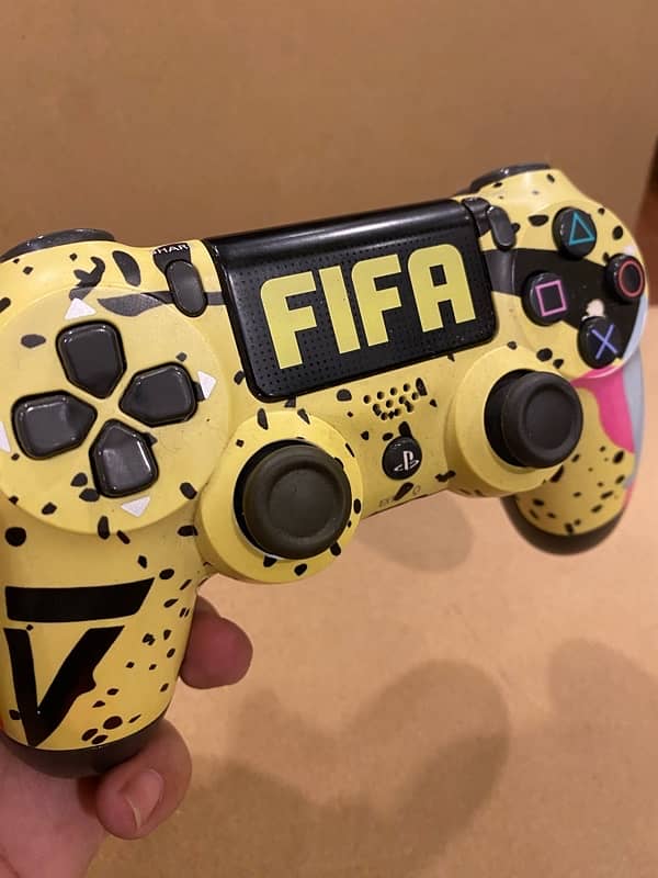 PS4 FIFA Edition Controller Copy 2