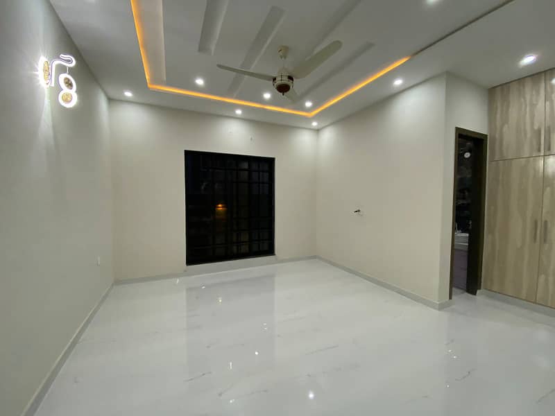 10 MARLA LOWER PORTION FOR RENT IN WAPDA TOWN 17