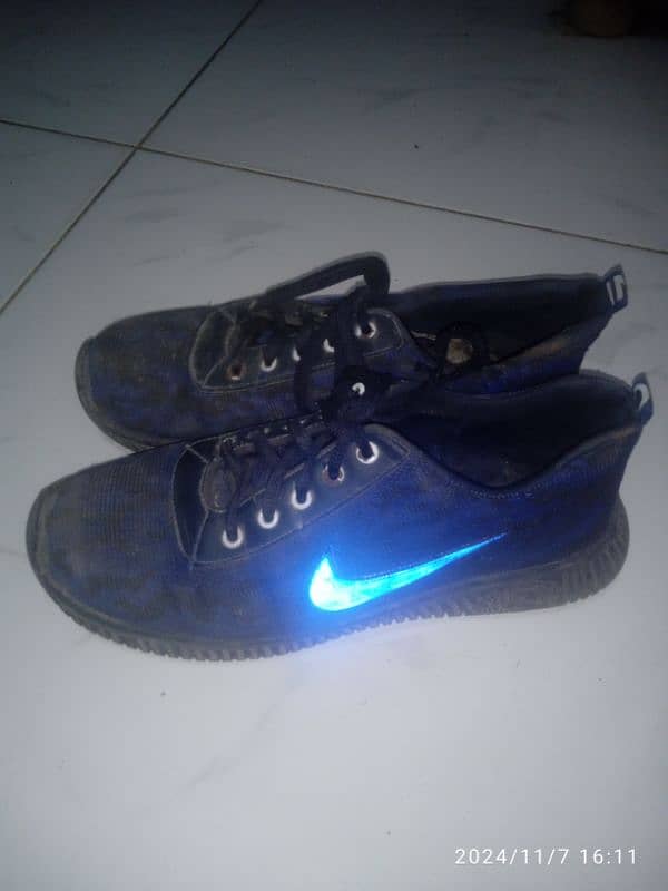 NIKE SHOES FOR MEN USED AT CHEAP RATES. 1