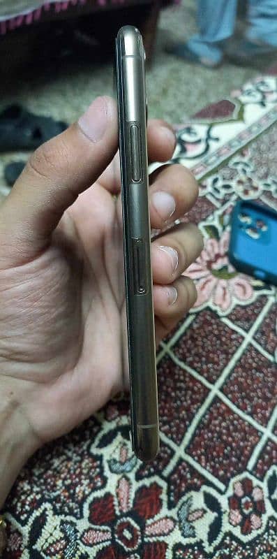 IPHONE 11 PRO 256GB NON PTA ( WITH SIM TIME ) 5