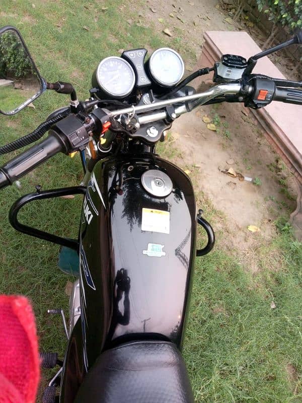 Suzuki 150 GS 2021 11