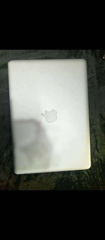 MacBook Pro 1