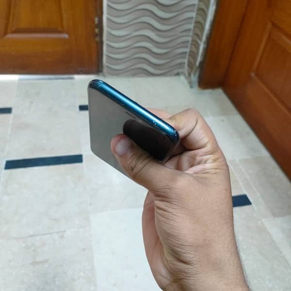 iphone xr urgent sale 3