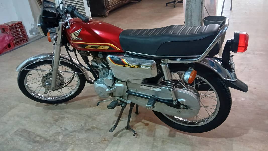 Honda CG 125 special edition 3