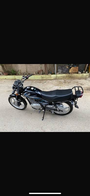 Suzuki Gs 150 SE 4