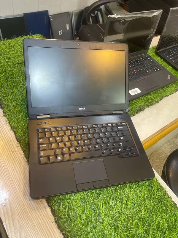 Dell latitude core i5 4th generation All 0