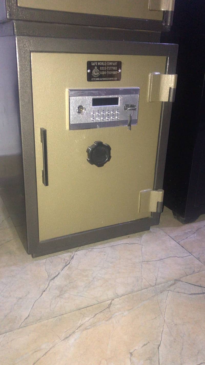 Custom Safes | Fireproof Vault Doors | Digital Safes 3