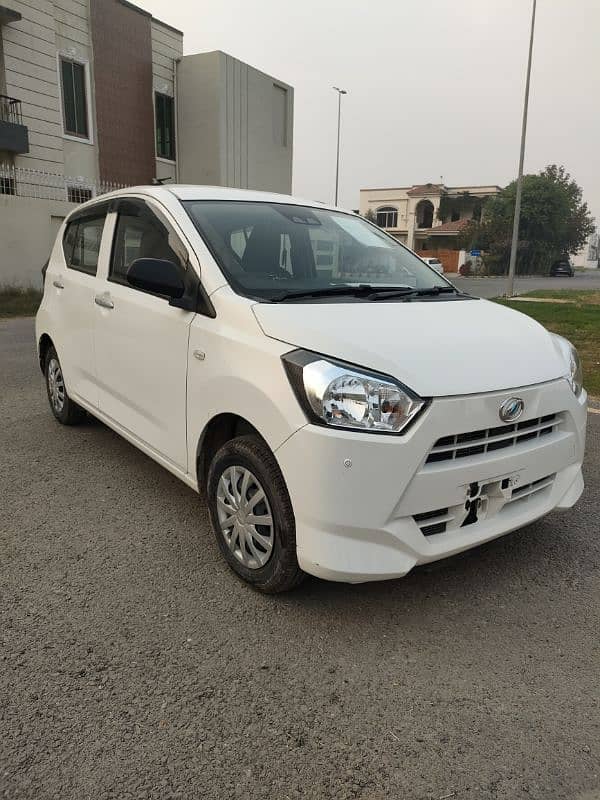 Daihatsu Mira 2024 3