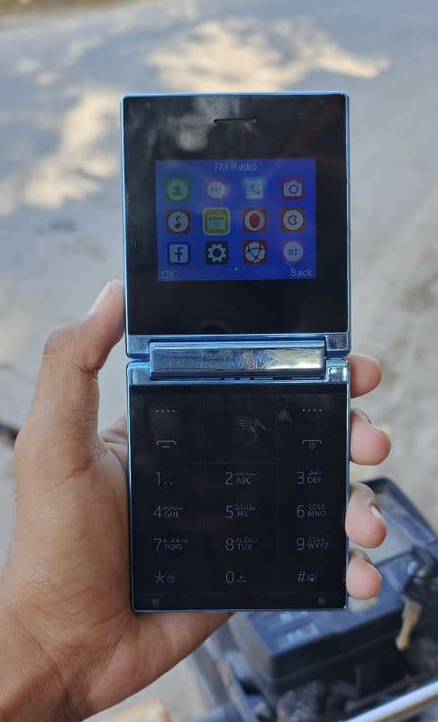 Itel Flip Mobile 1