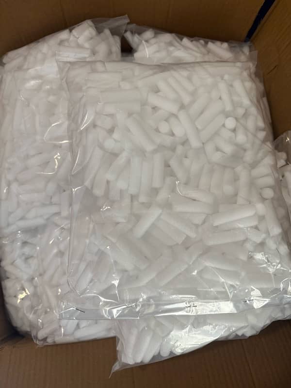 Packaging foam, packing peanuts, packing filler 1