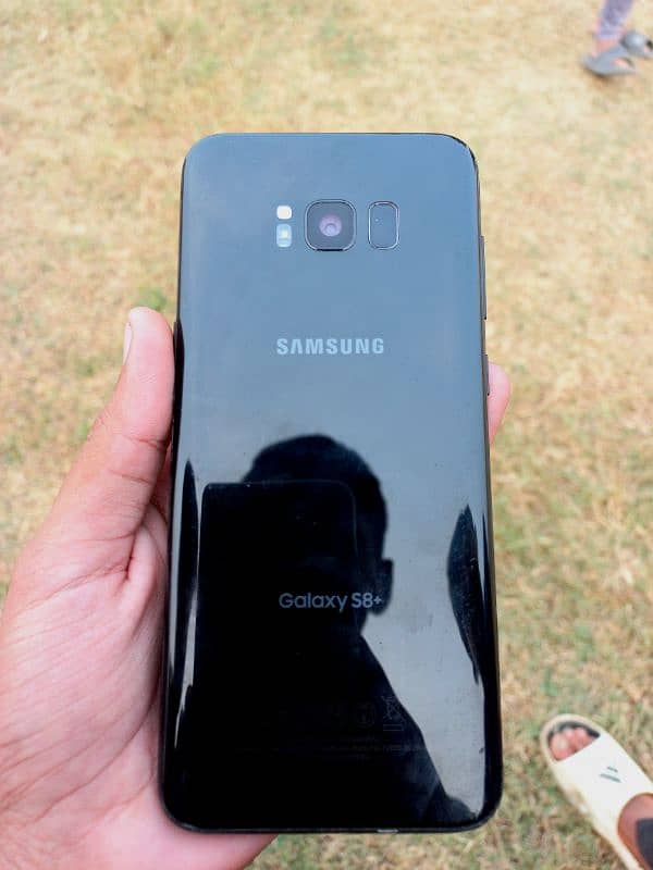 Rs30,000 samsung S8 plus 0