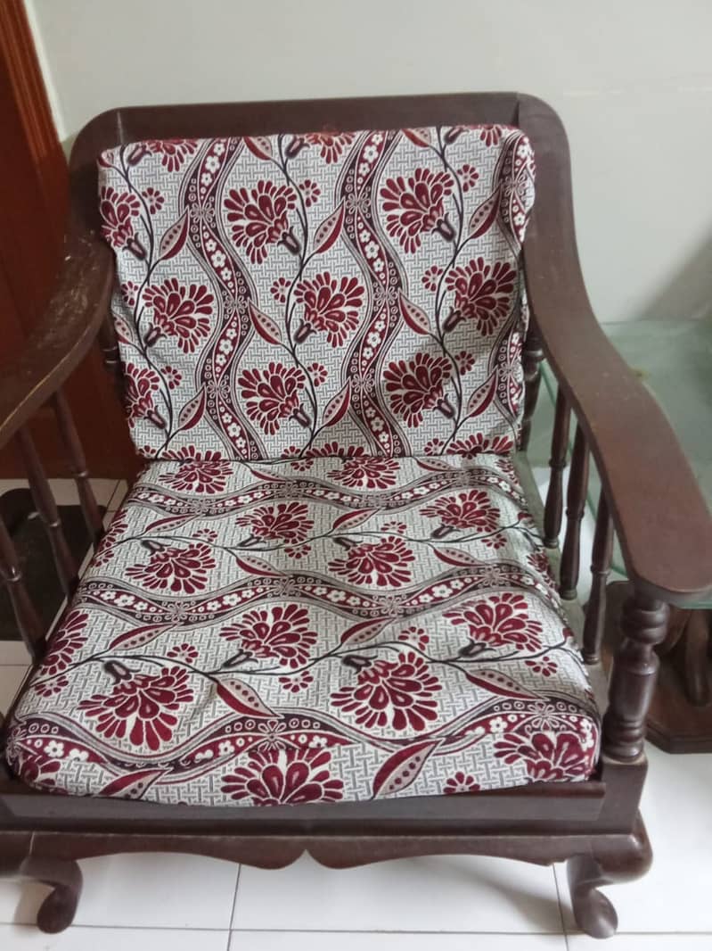 5 seater sofa set used 3