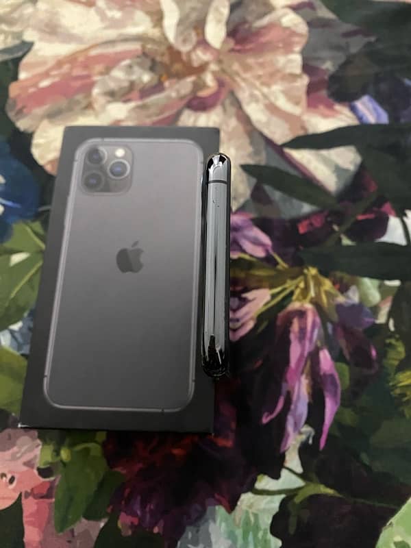 Iphone 11 Pro 256gb With Box 2