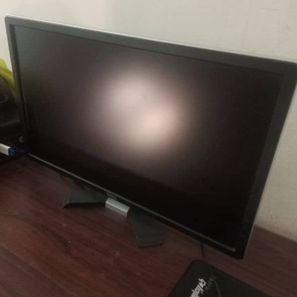 Dell Monitor 24 Inch For Sale 3