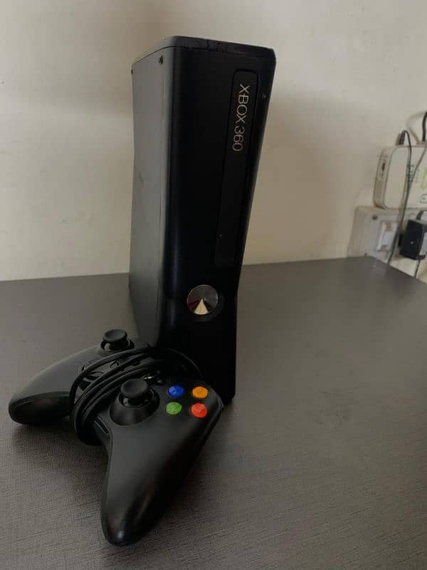 Xbox 360 Slim Jtagged With Games 1