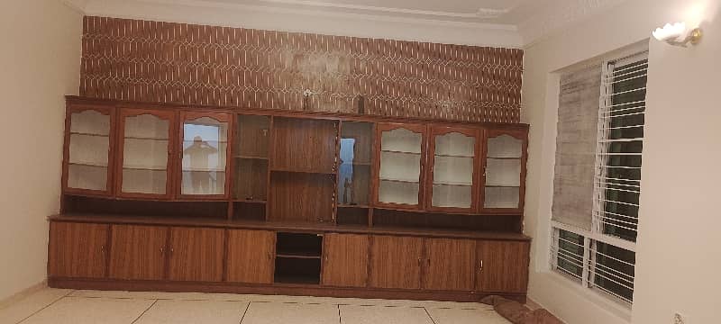 10 Marlas Corner Double Storey House In Nishter Block Iqbal Town. Semi Furnished House 32