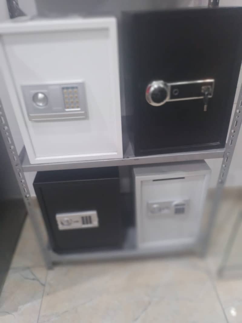 Digital & Key Locking Fireproof Safe | Digital Fire Proof Closet 13