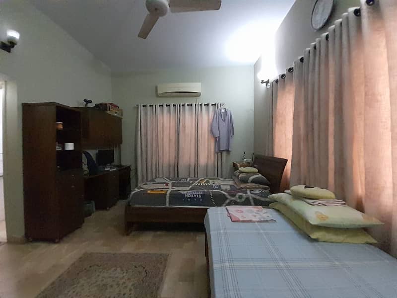 Gulistan E Jauhar VIP Block 14 Well Maintained Owner Built Double Storey West Open Banglow 10