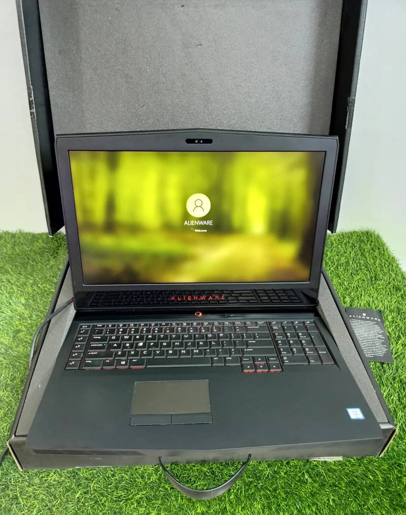 ALIENWARE 17 R4 13