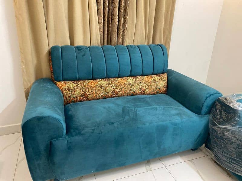 Sofa for sale 0