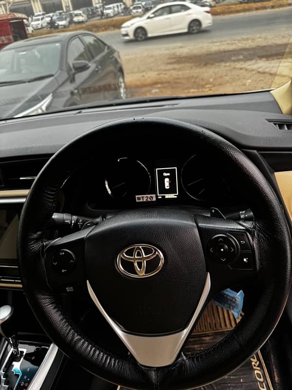 Toyota Altis Grande 2022 5