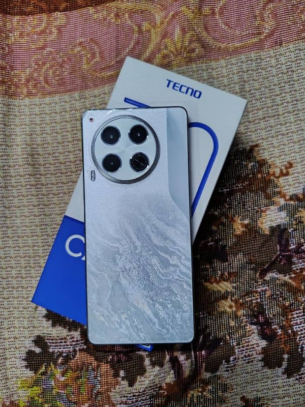 Tecno Camon 30 0