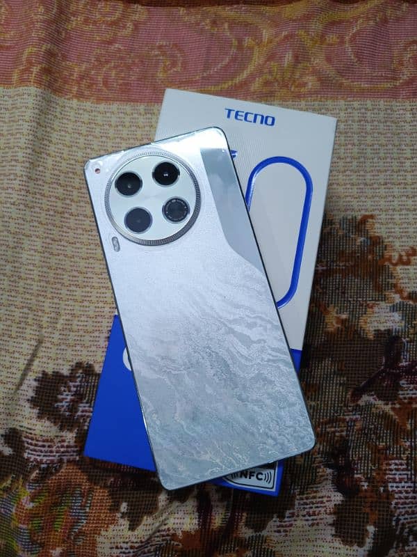 Tecno Camon 30 4