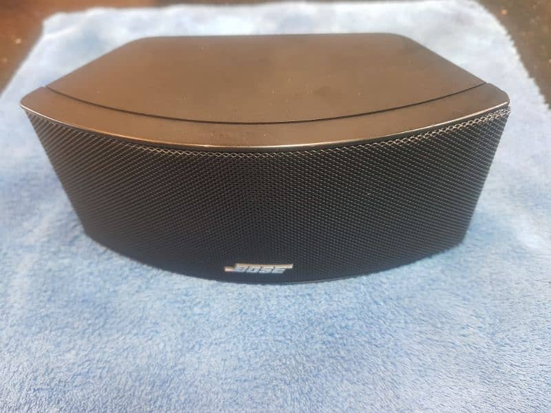 Bose Jewel Cube Centre speaker 0