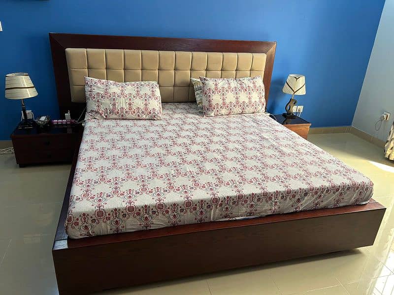 Red Chestnut Brown Complete Bed Set by Habitt ( Excellent Condition) 1