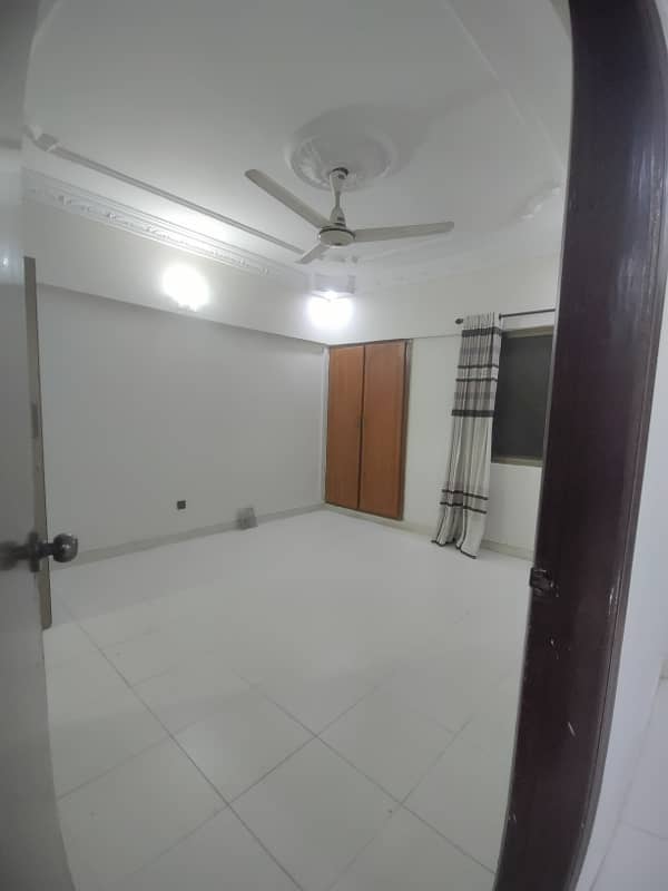 3 BED DD FLAT FOR SALE IN GULSHAN E IQBAL BLOCK 13D2 9