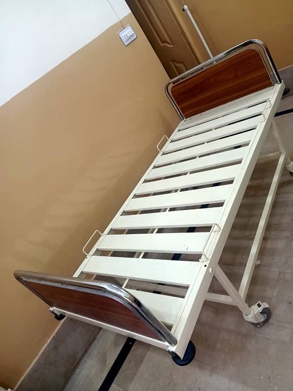 Simple Patient Bed 2