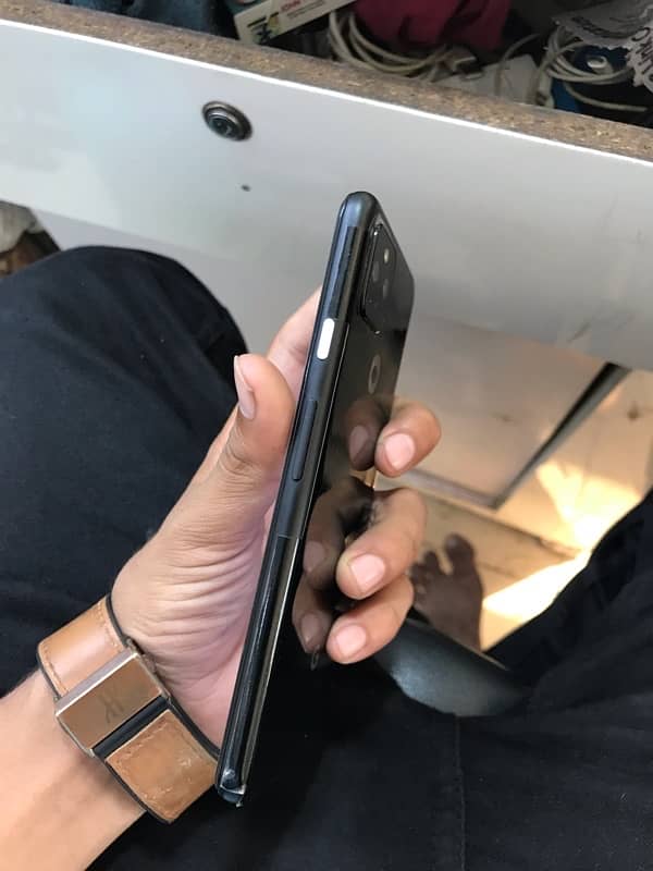 Google pixel 4 a 5g 1