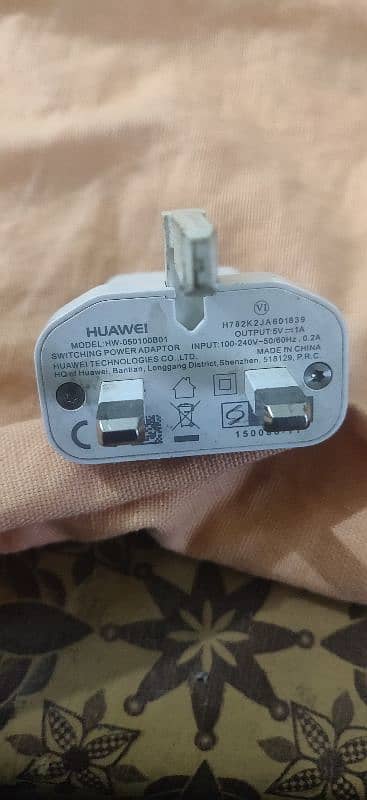 Huawei   10w for sale super fast Whatsapp 0