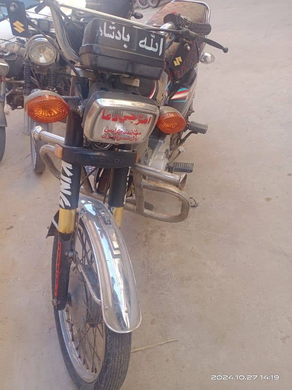 honda cg125 condition used look new just buy and drive 1