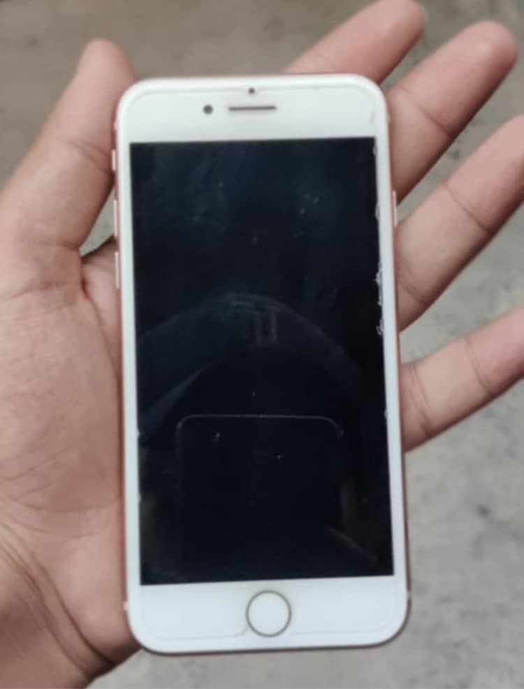 Apple iPhone 8 jv sim (Urgent Sale I Need Money) 1