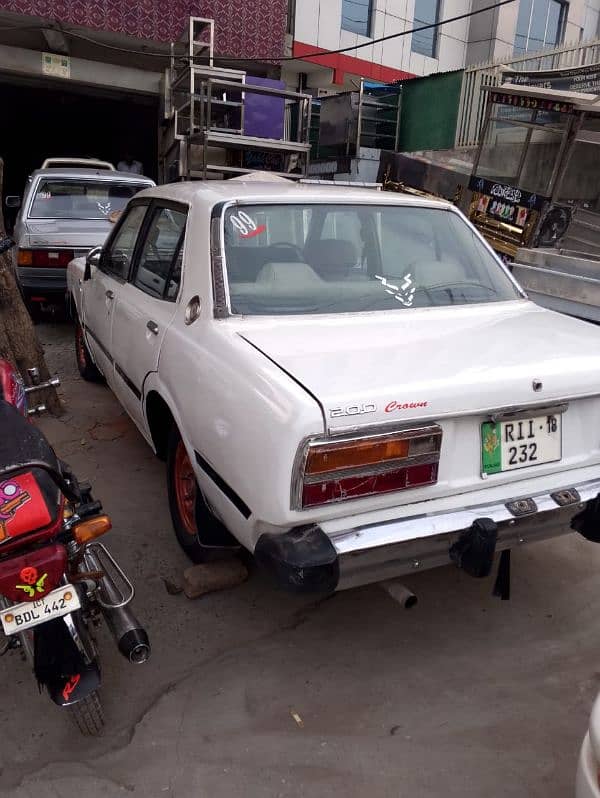 Toyota crown urgent sell 2