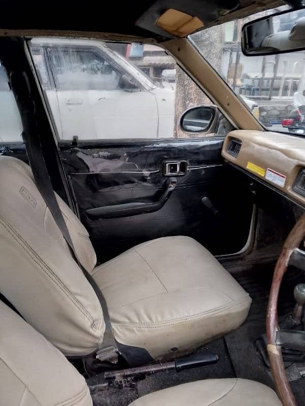 Toyota crown urgent sell 12