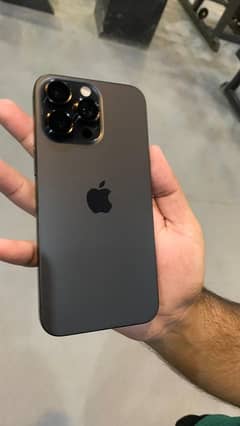 iPhone 15 Pro max 256 Gb box