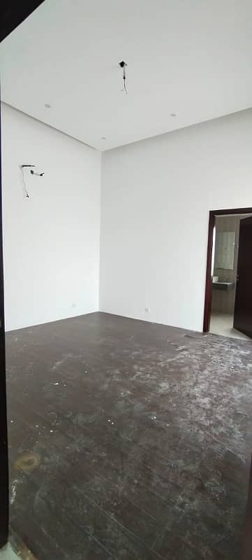 1 kanal house for rent in royal orchered multan 15