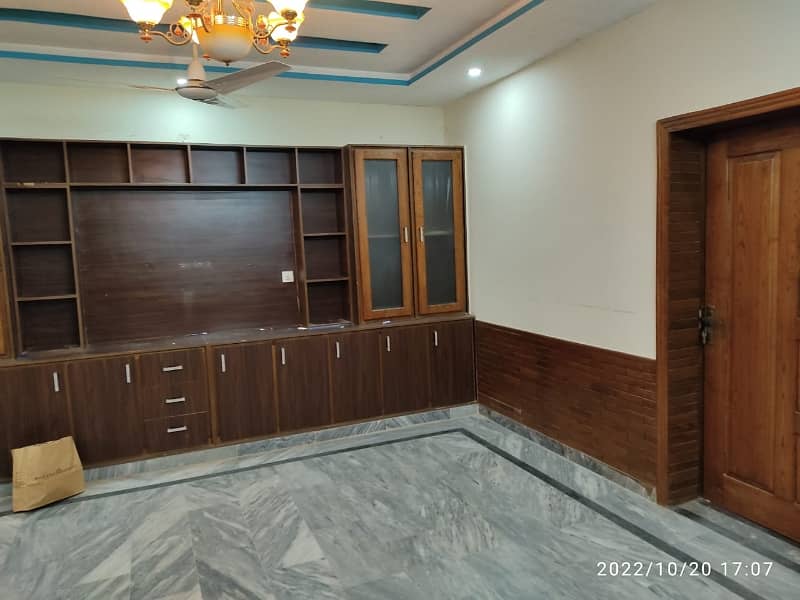 4 Marlas BASEMENT Corner Sep Gate Near Park and Market G-13/1 1