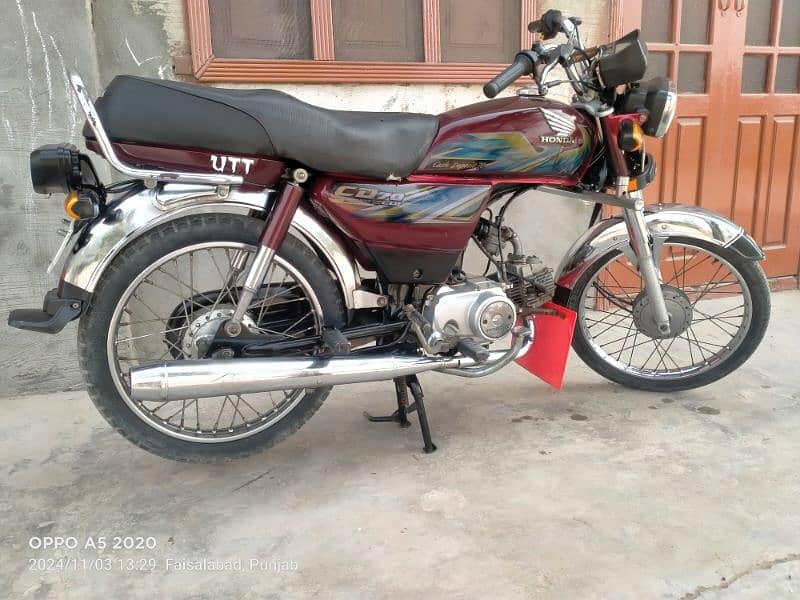 Honda 70 cd 2021 modal baik is nambr par call karin 03017196086 4