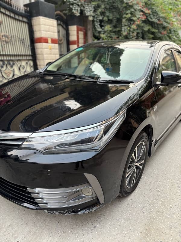 Toyota Corolla Grande Altis 1.8  2019 1