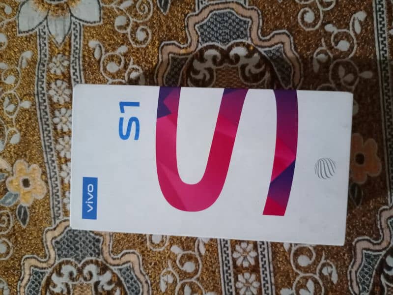 Vivo  S1 4/128 with Box One Hand Used 4