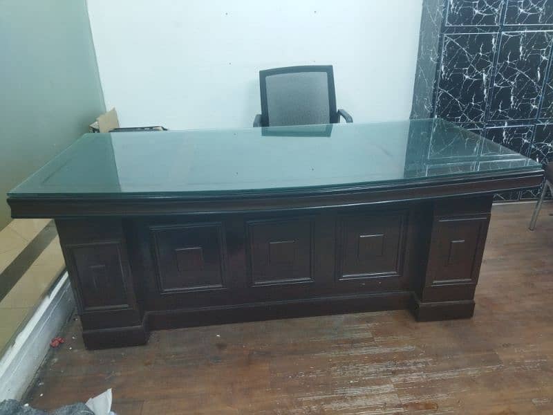 office table with mirror condition 10/8 5