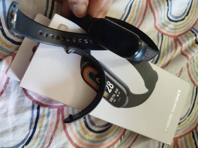 mi band 8 like new condition 1